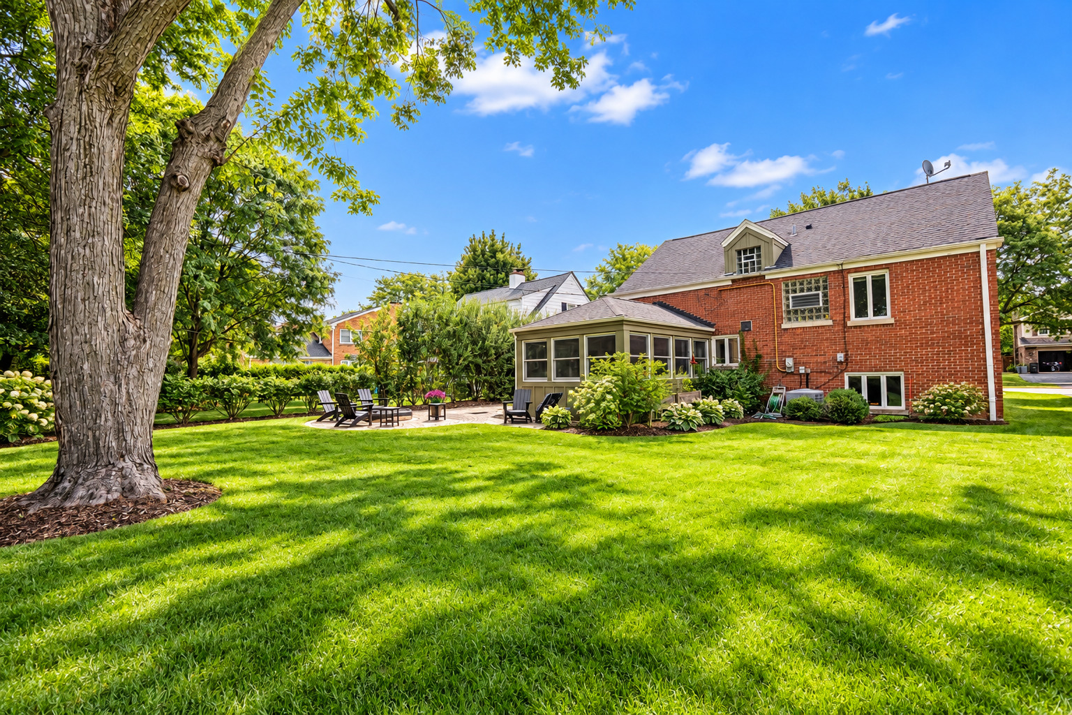 main property photo 12