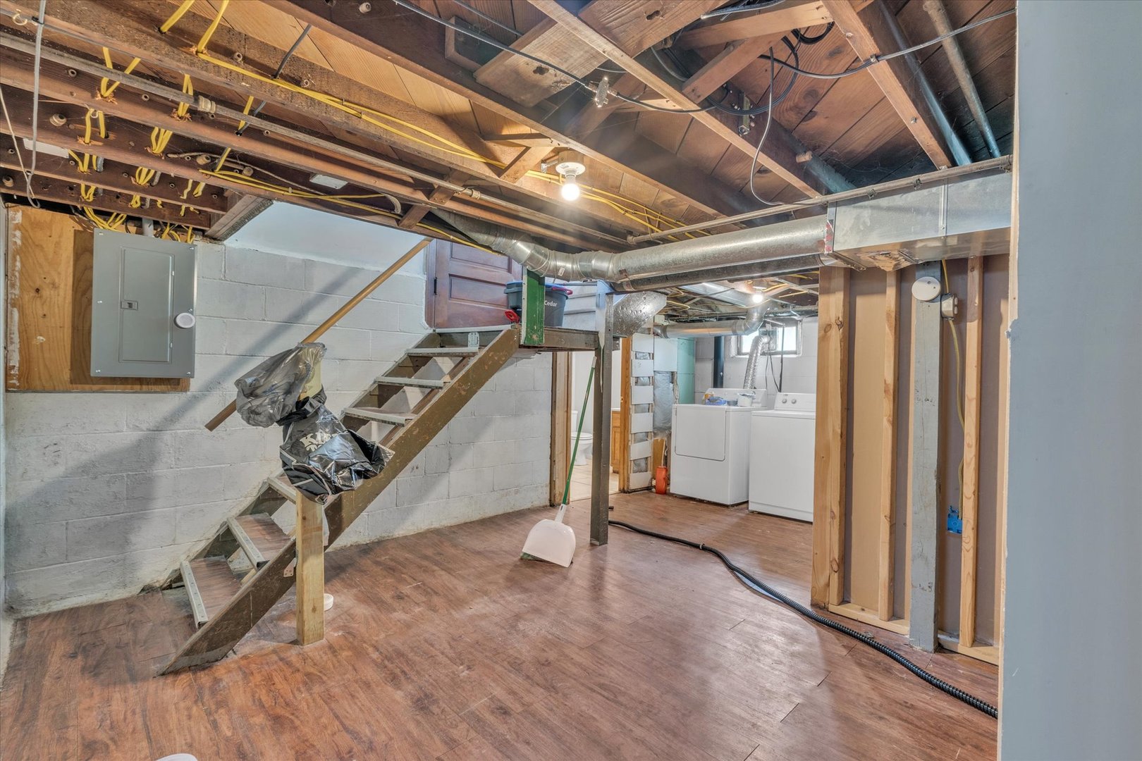 main property photo 20