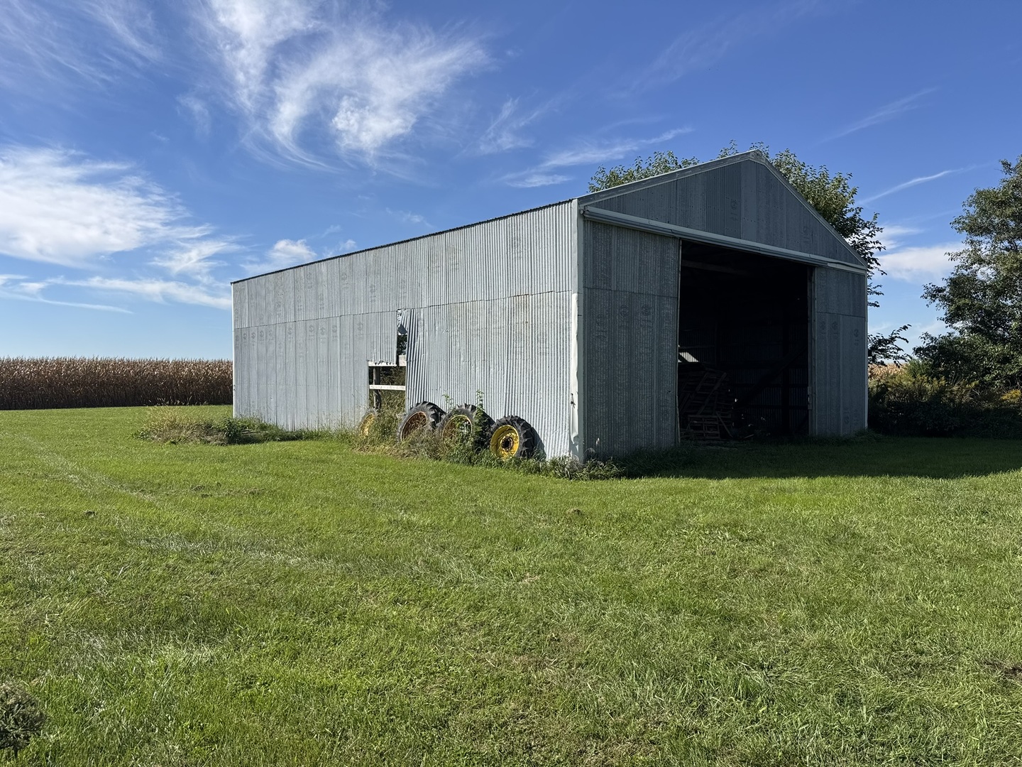 main property photo 29