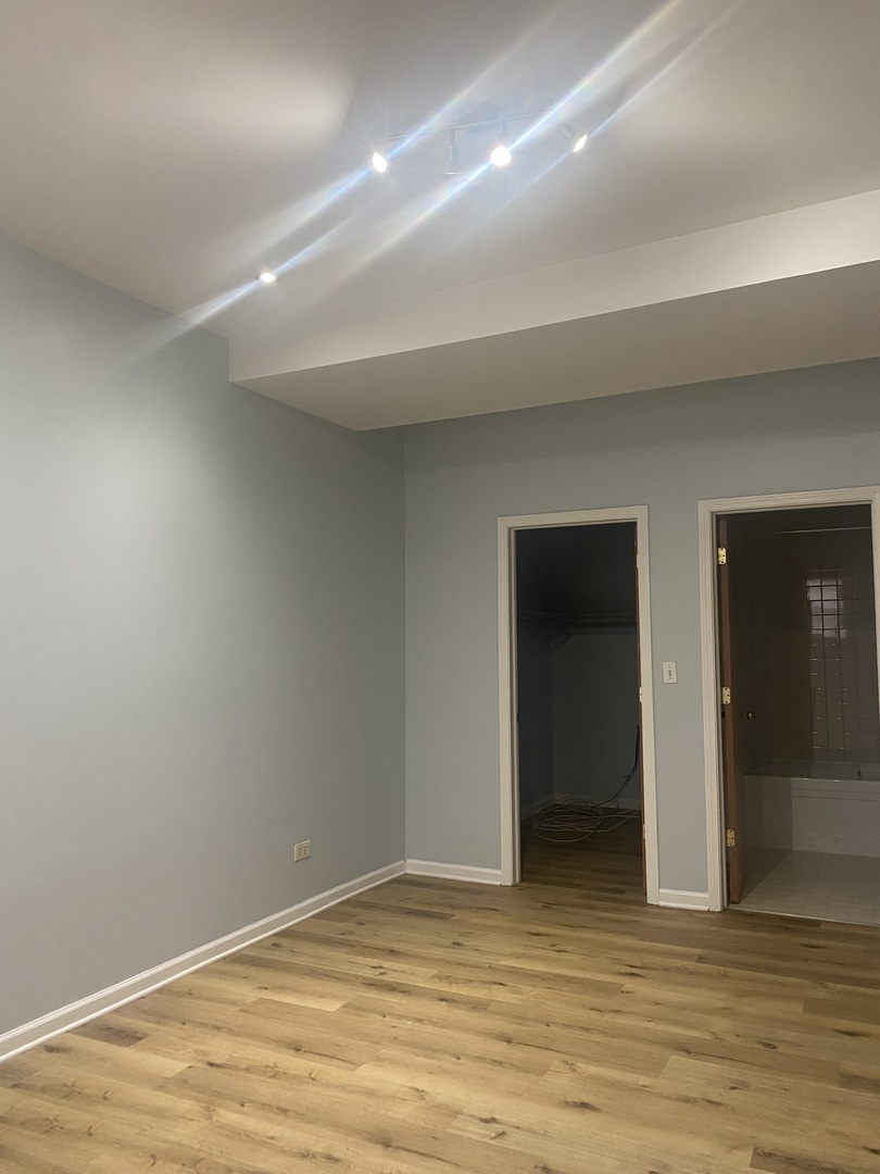 property viewer photo 11