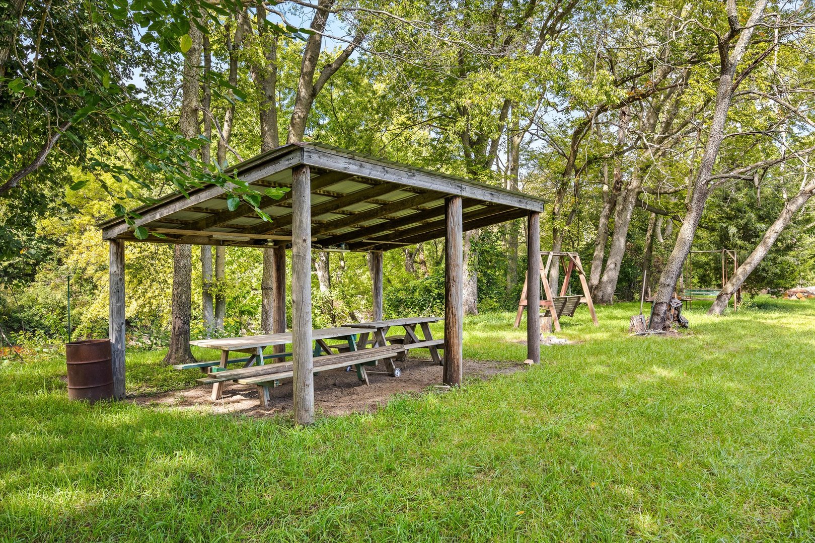 main property photo 34
