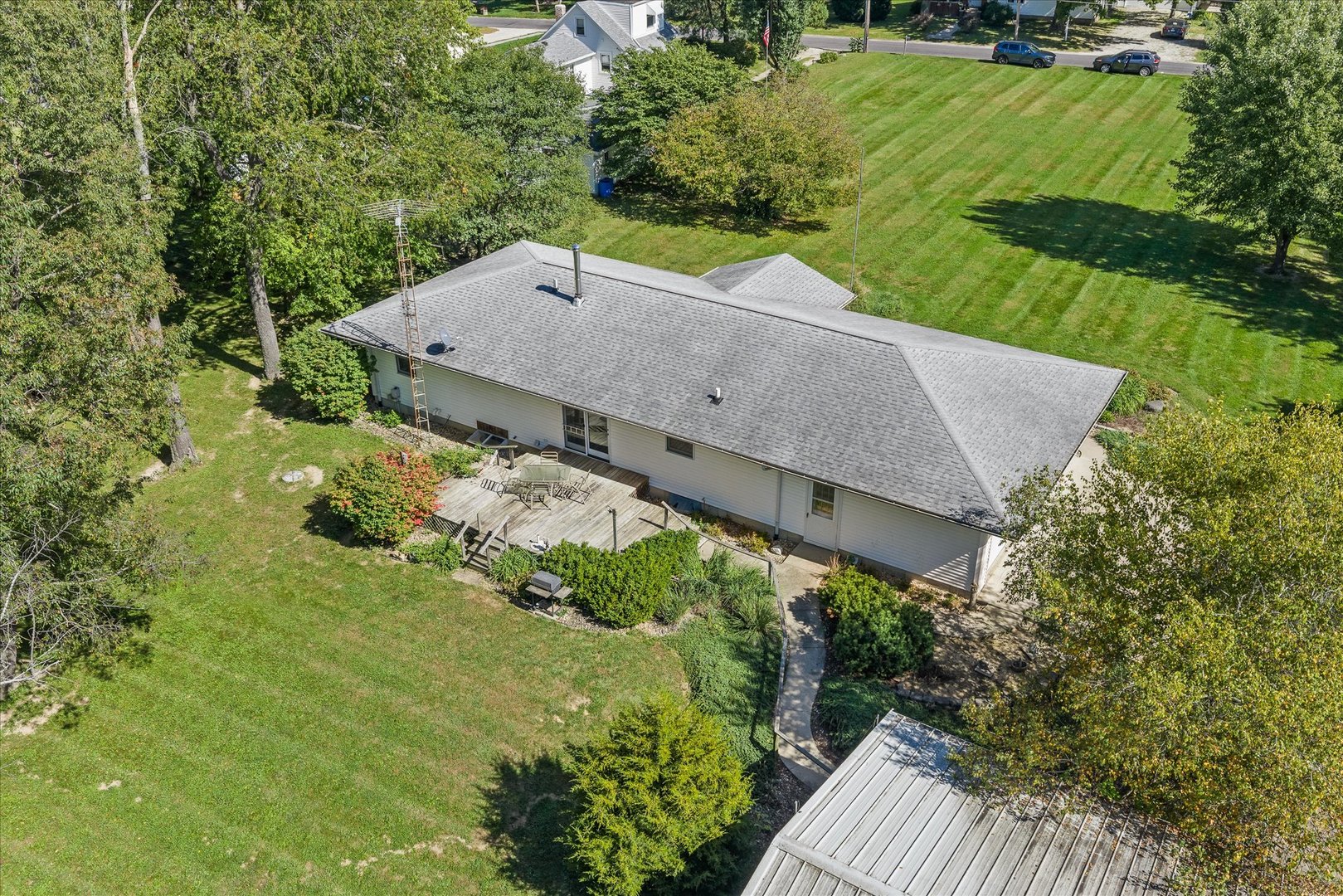 main property photo 43