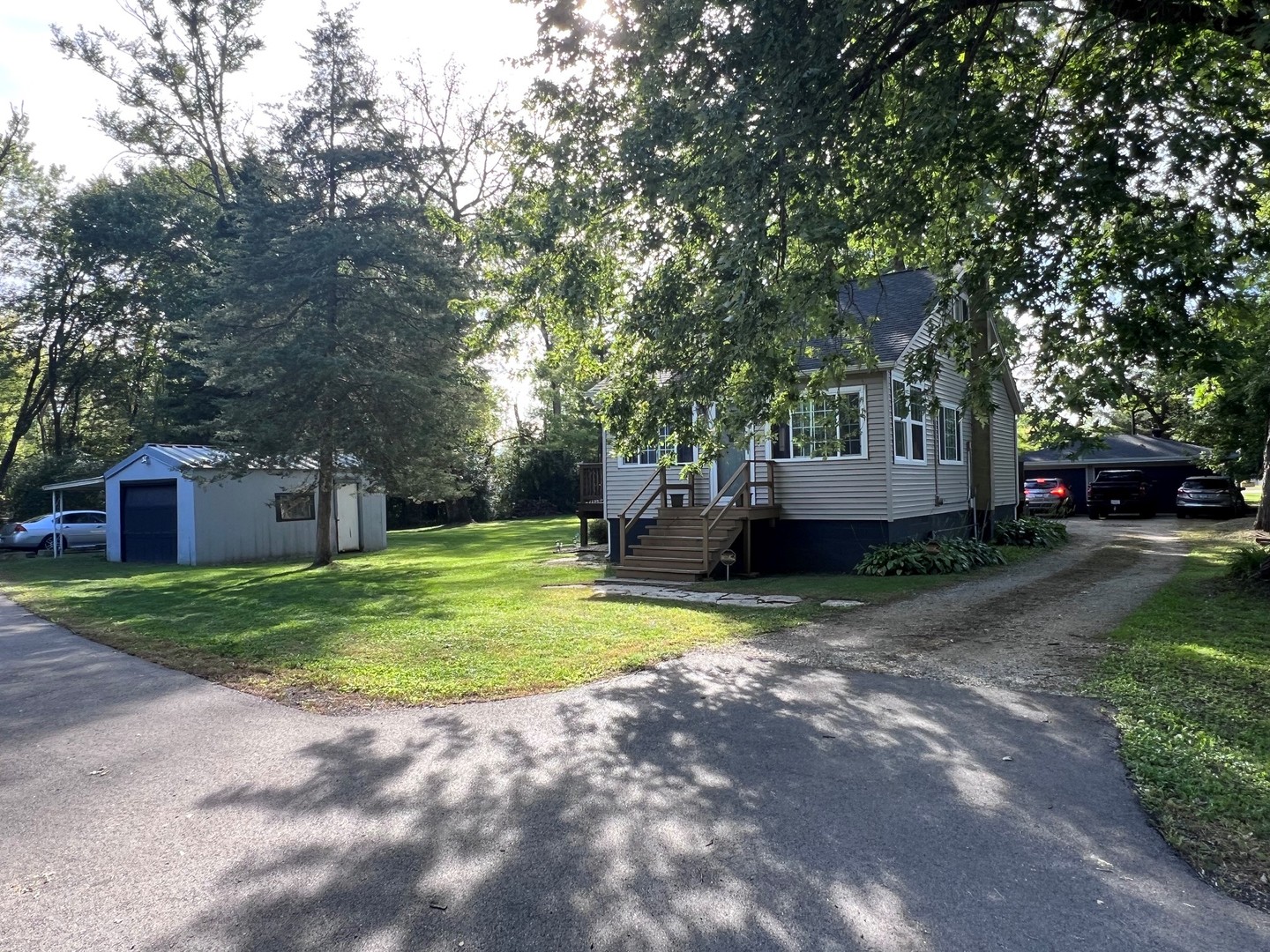 main property photo 7