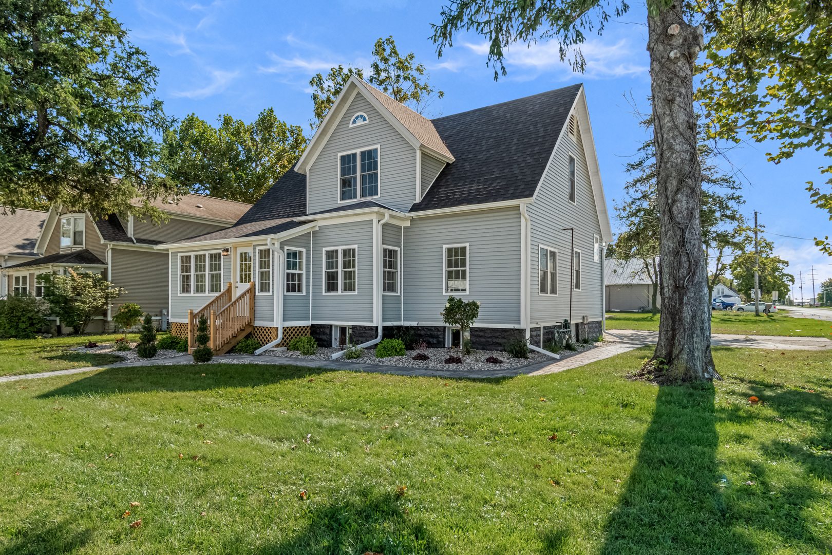 main property photo 3