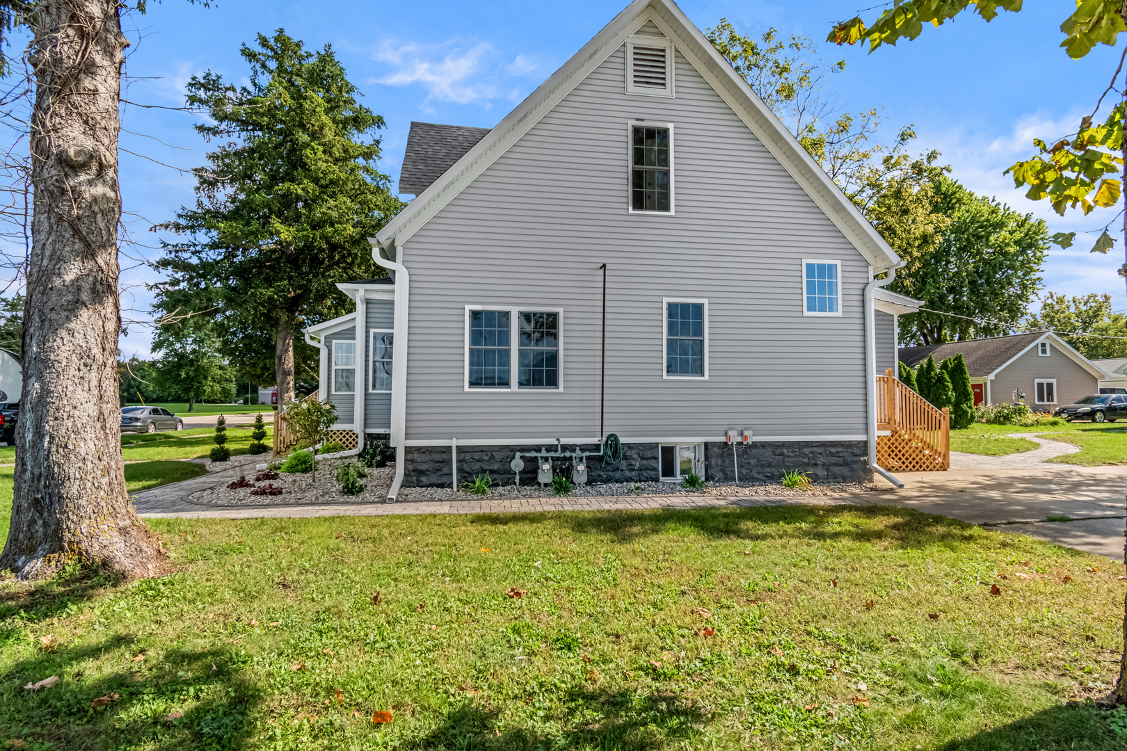 main property photo 67