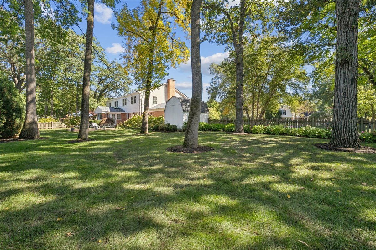 main property photo 37