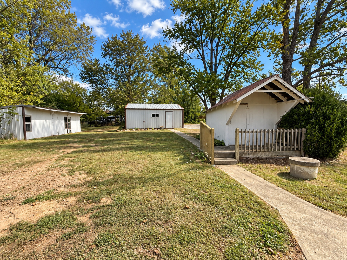 main property photo 6