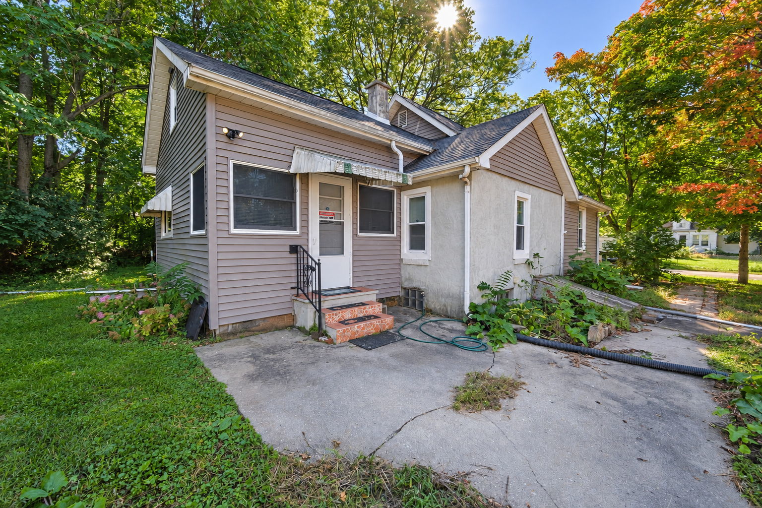 main property photo 19
