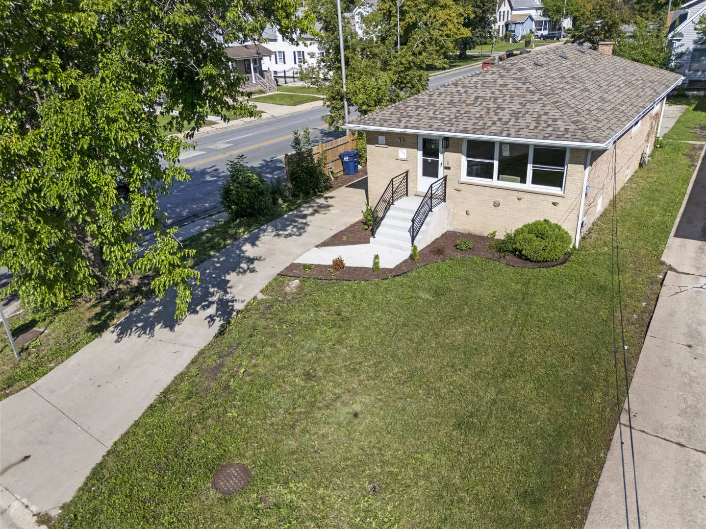 main property photo 38