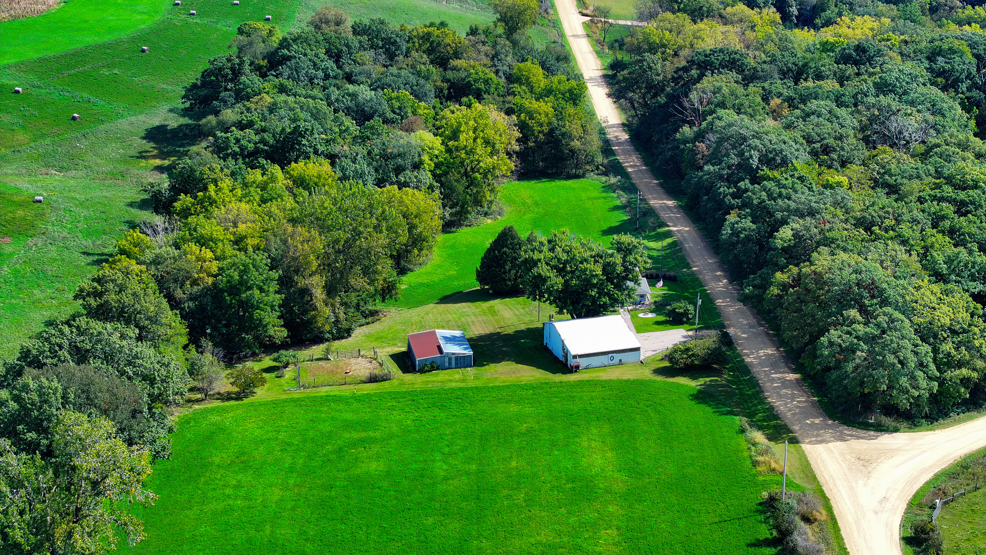 main property photo 35