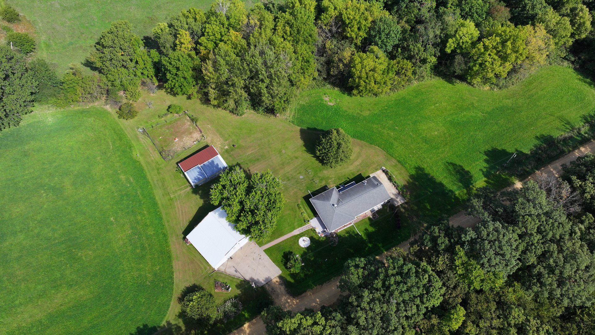 main property photo 37