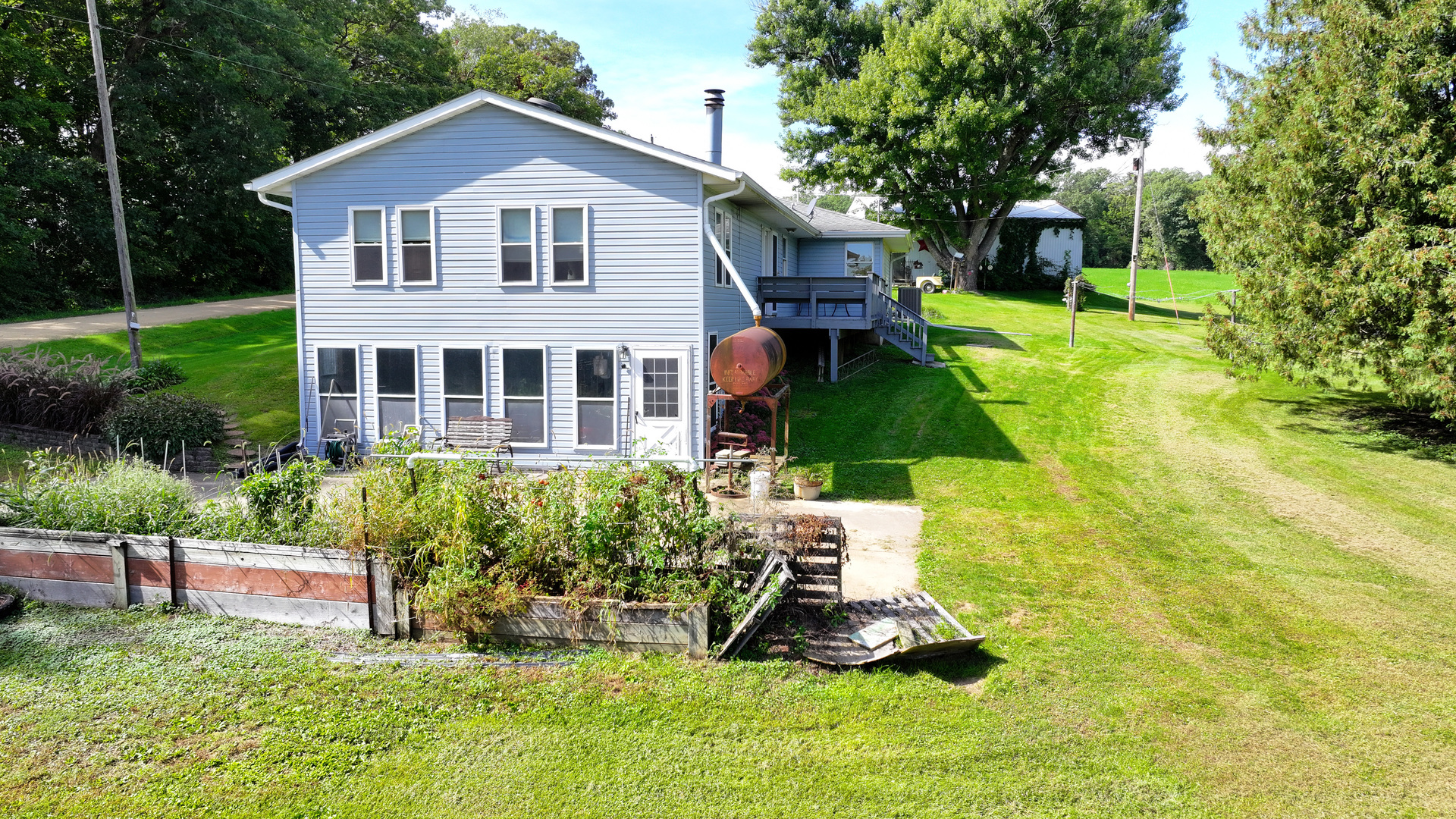 main property photo 43