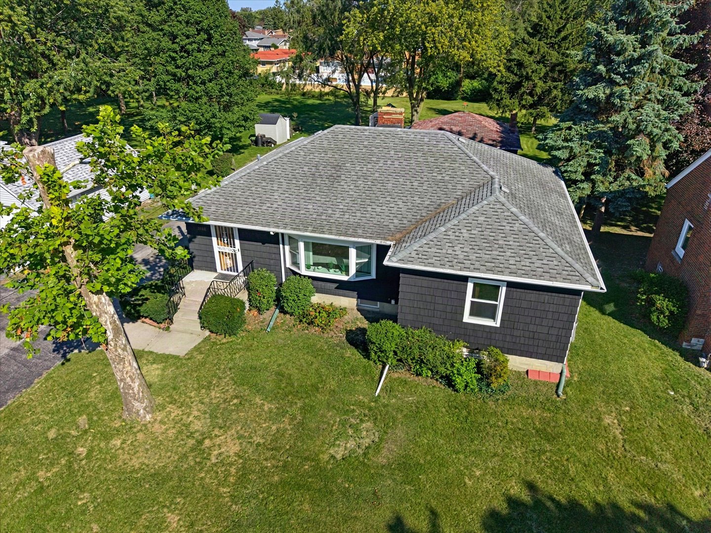 main property photo 49