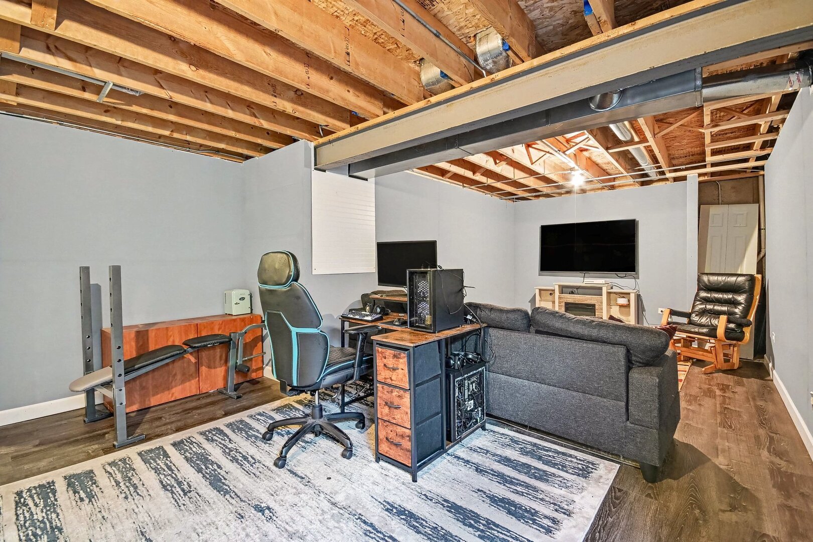 main property photo 19
