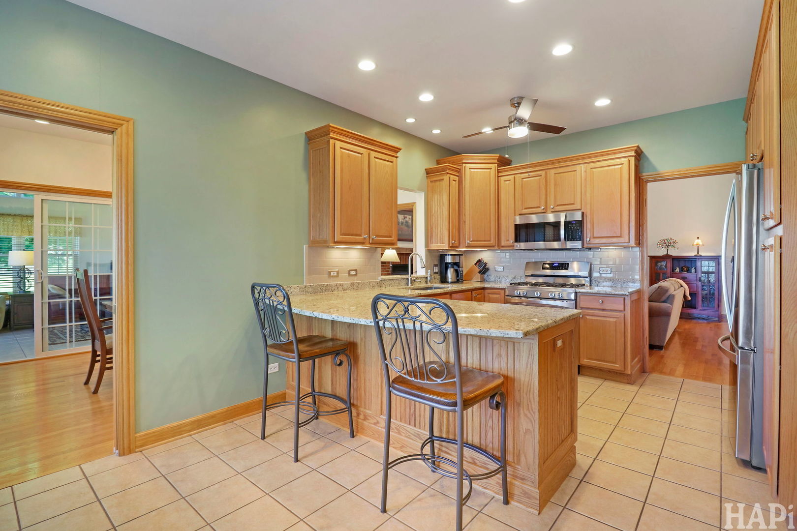 main property photo 9