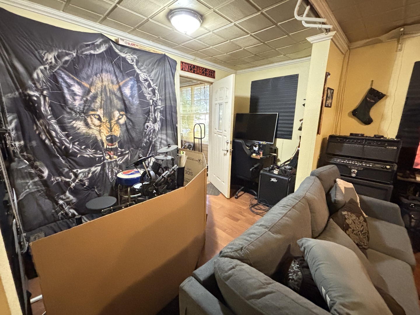 main property photo 9