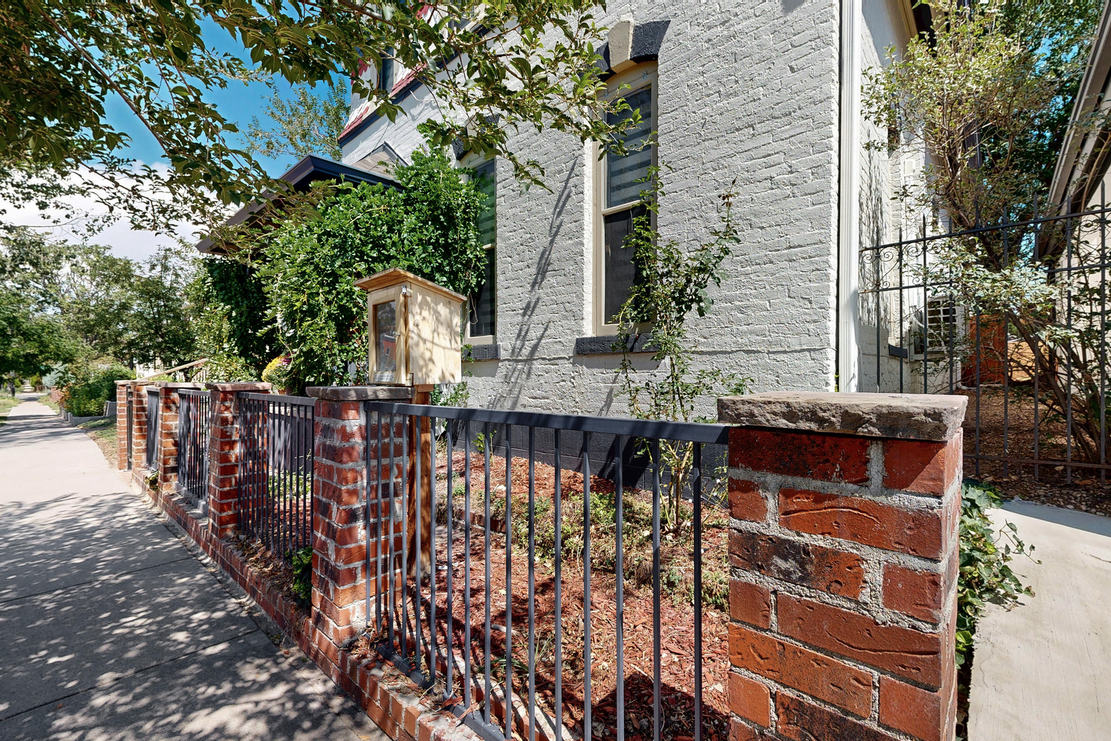 main property photo 40