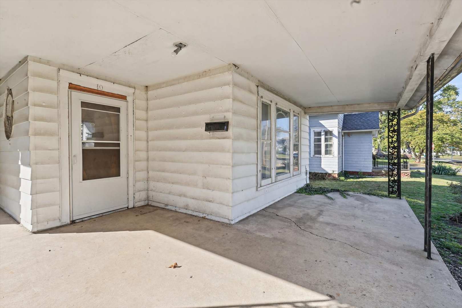 main property photo 6