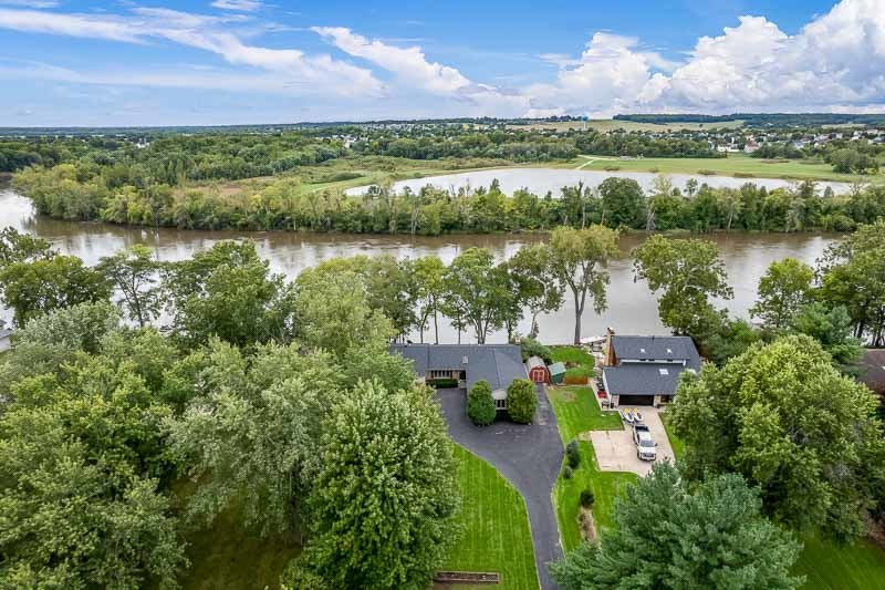 main property photo 67
