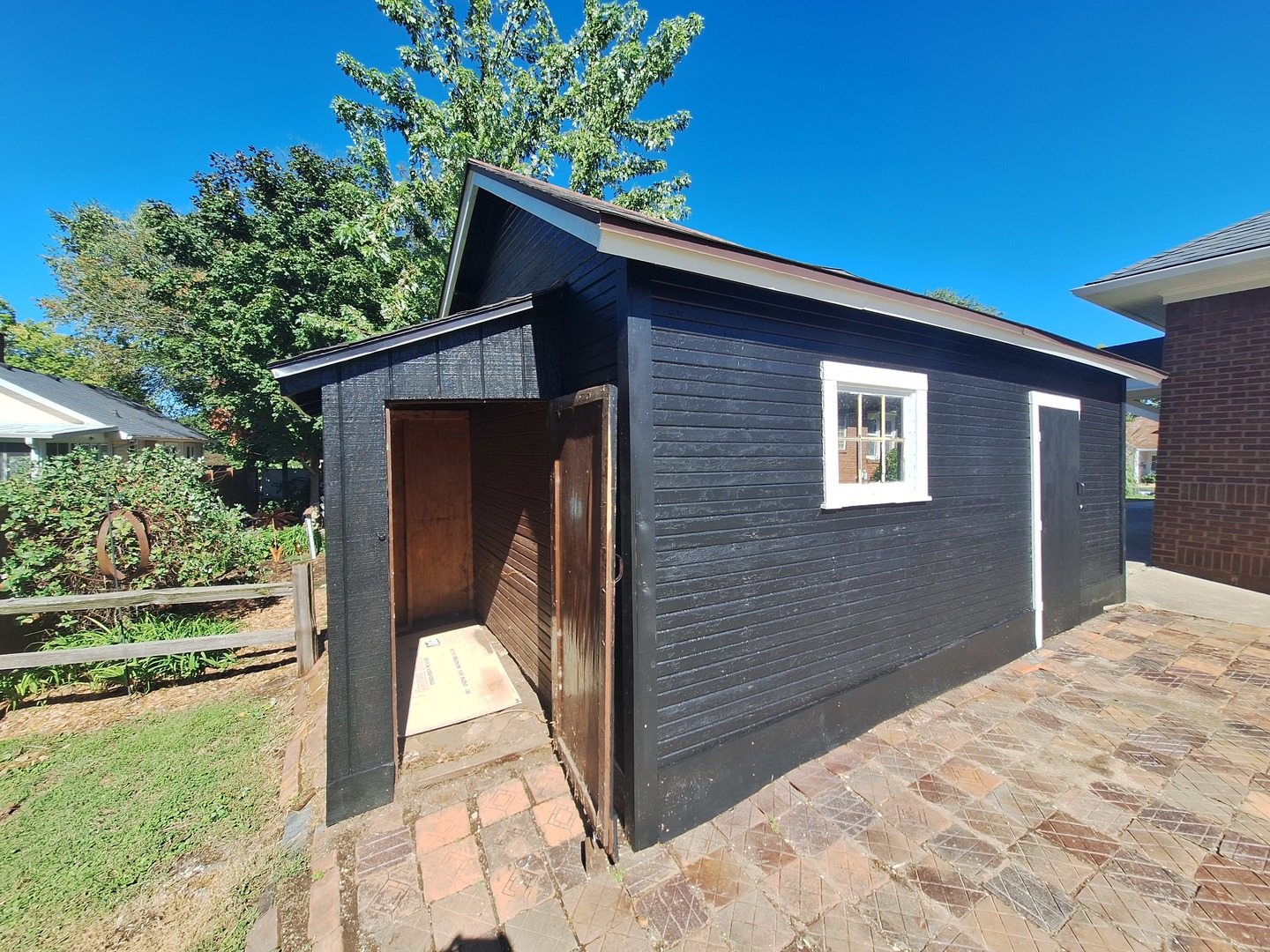 main property photo 26
