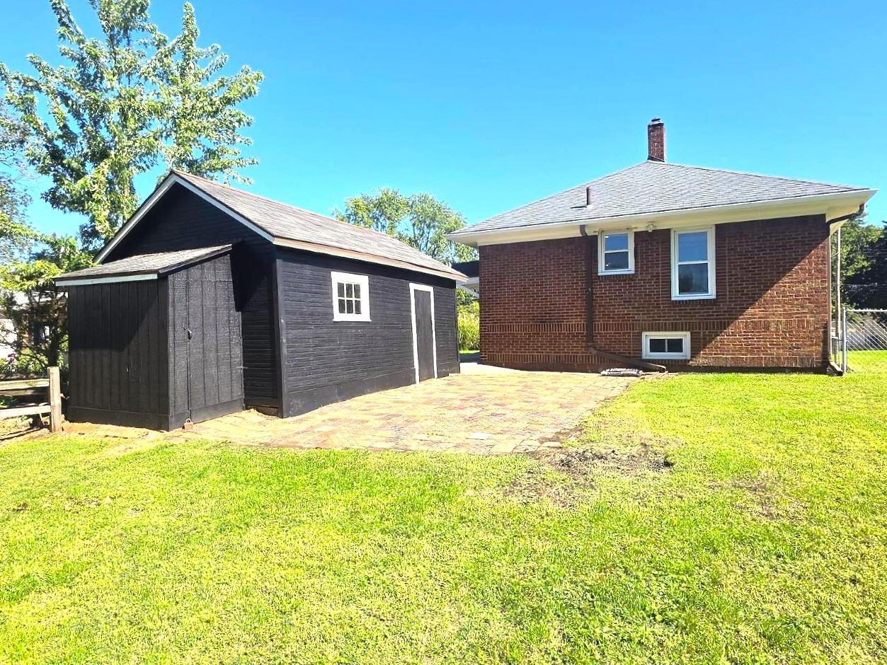 main property photo 27