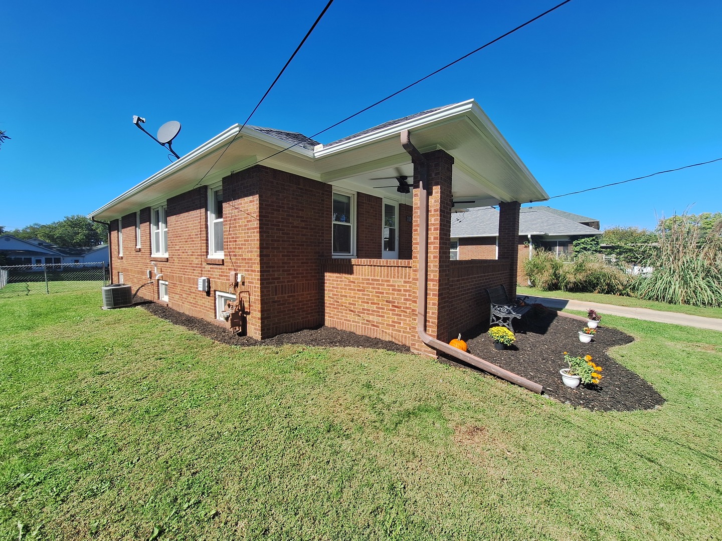 main property photo 6