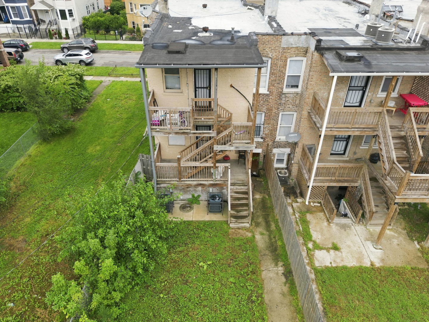 main property photo 37