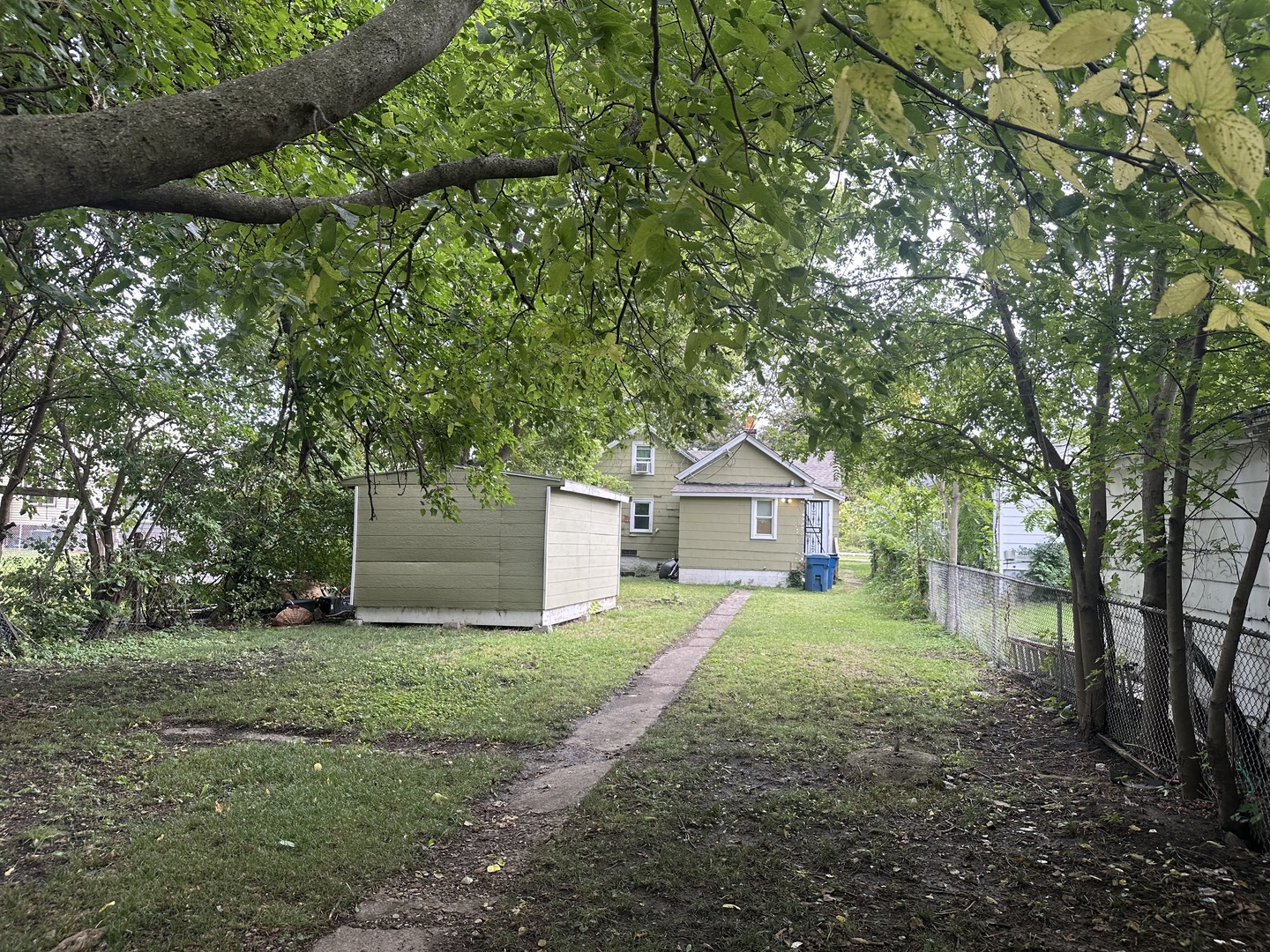 main property photo 4