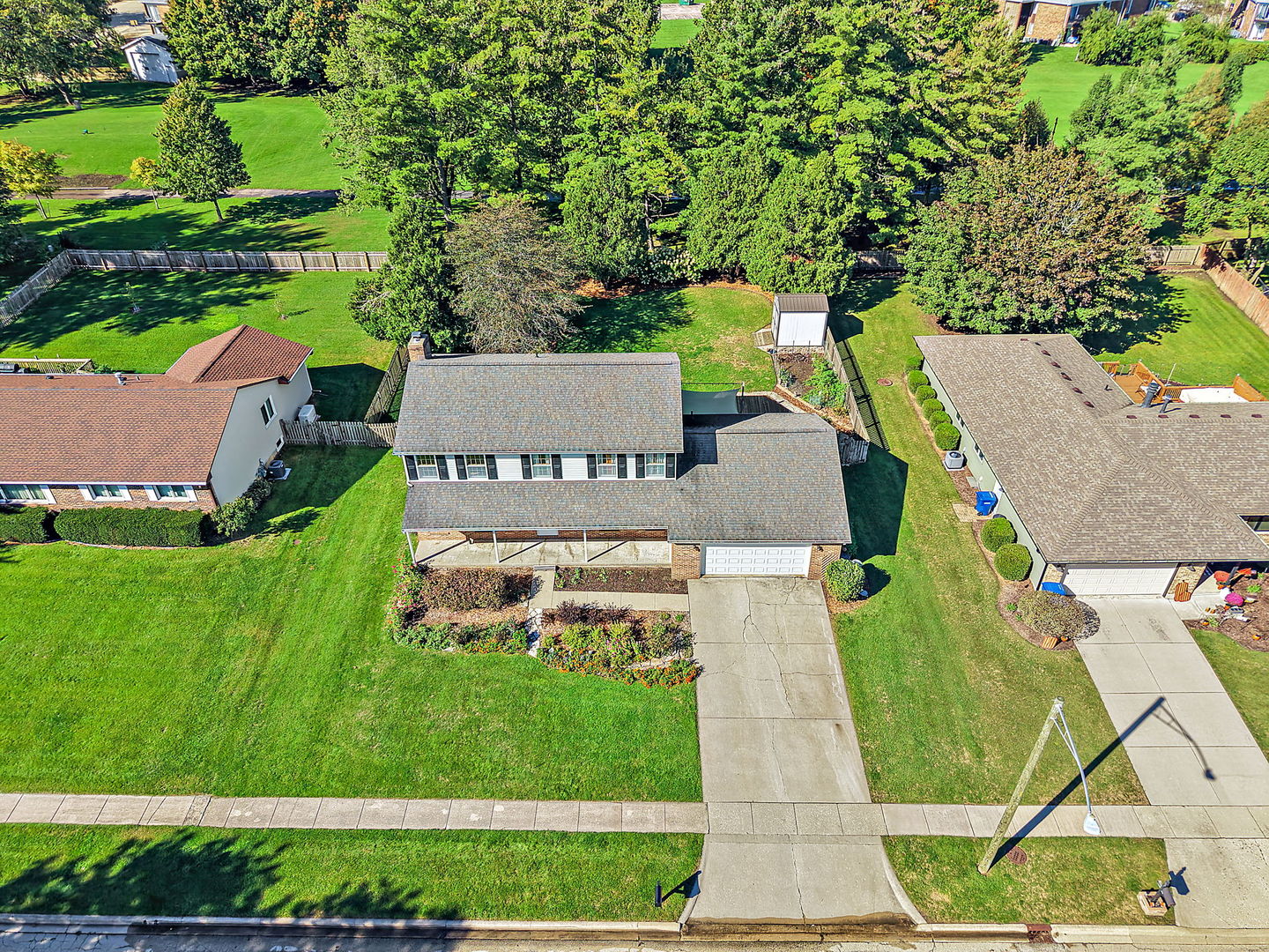 main property photo 40