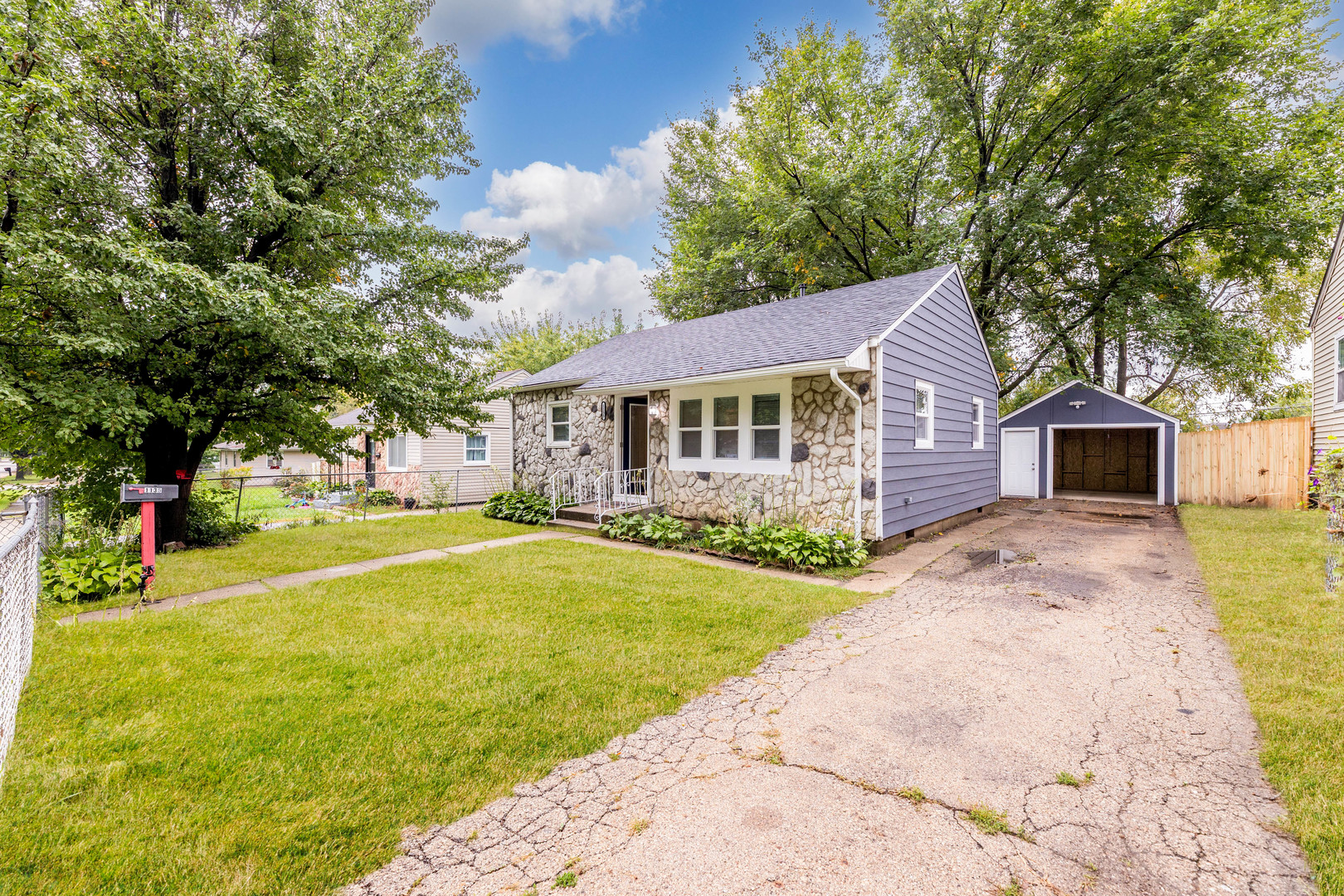 main property photo 16