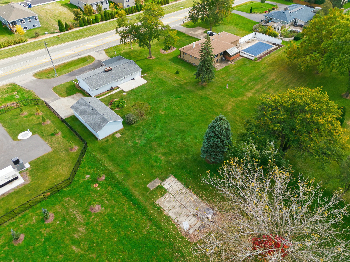 main property photo 39