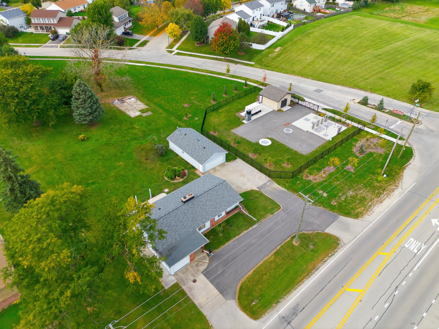 main property photo 40