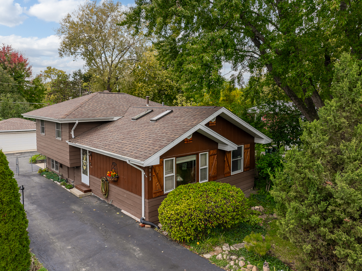 main property photo 44