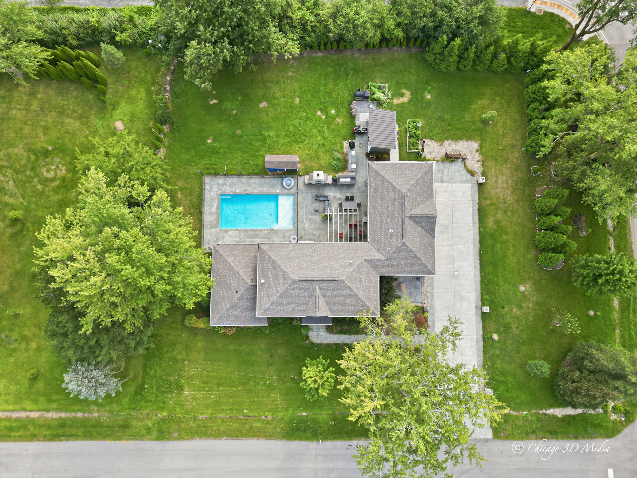 main property photo 39