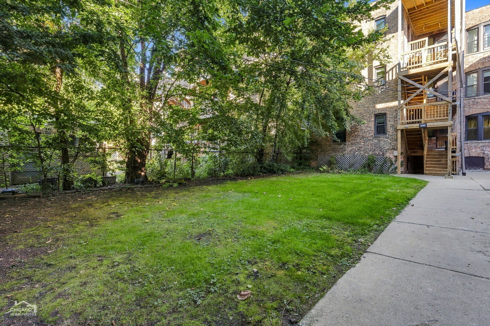 main property photo 32