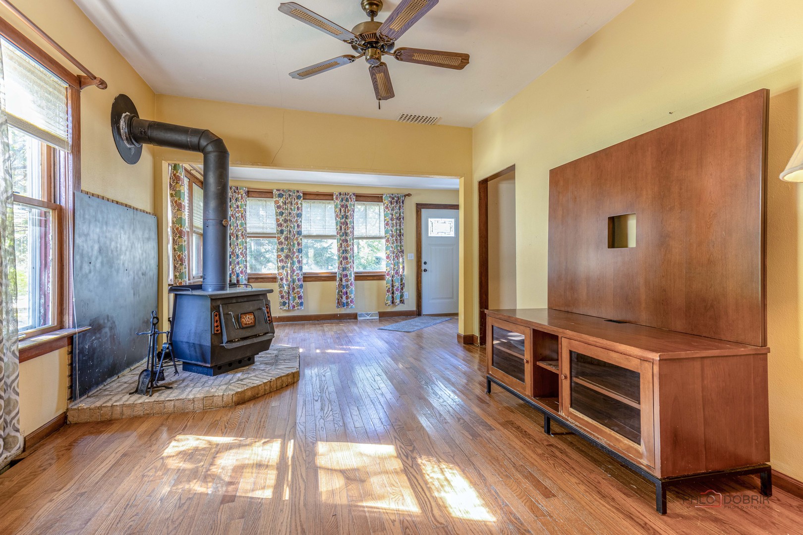 main property photo 5