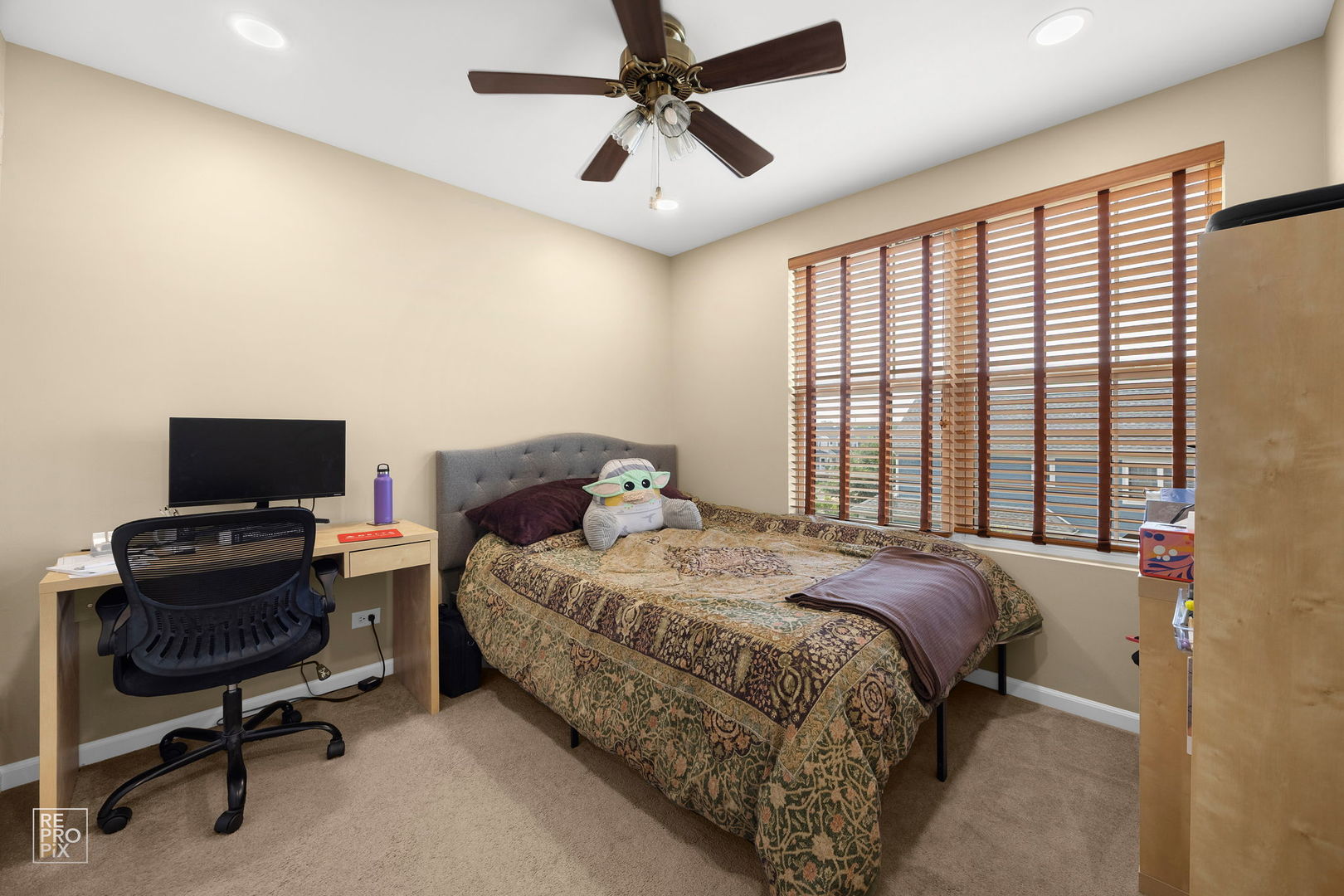 main property photo 13