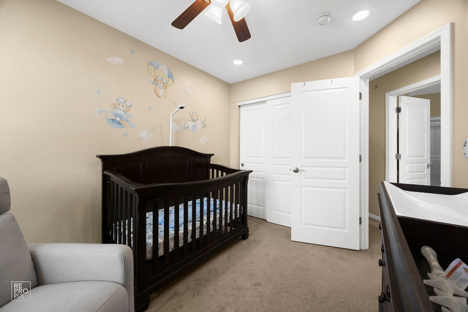 main property photo 17