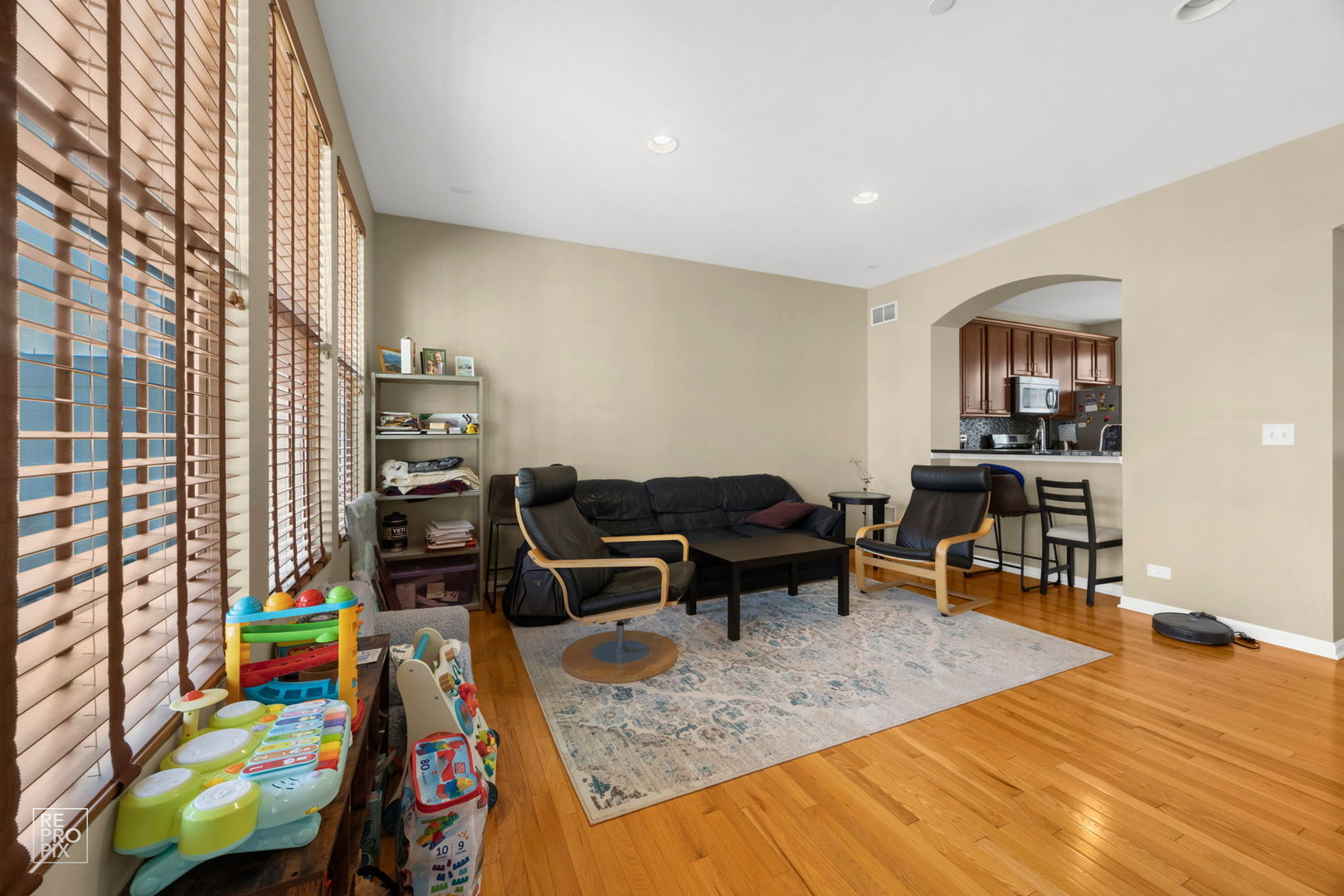 main property photo 3