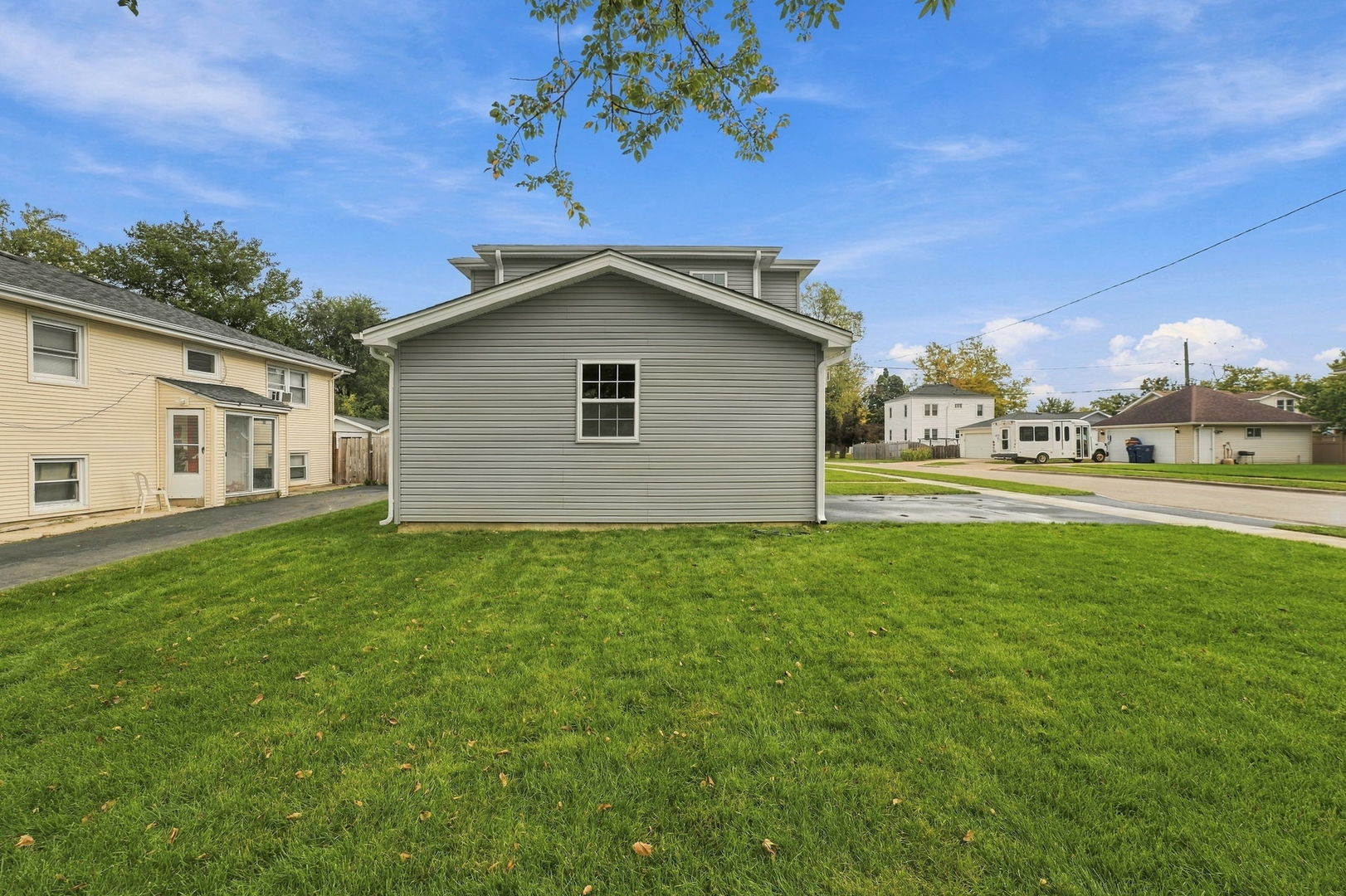 main property photo 24