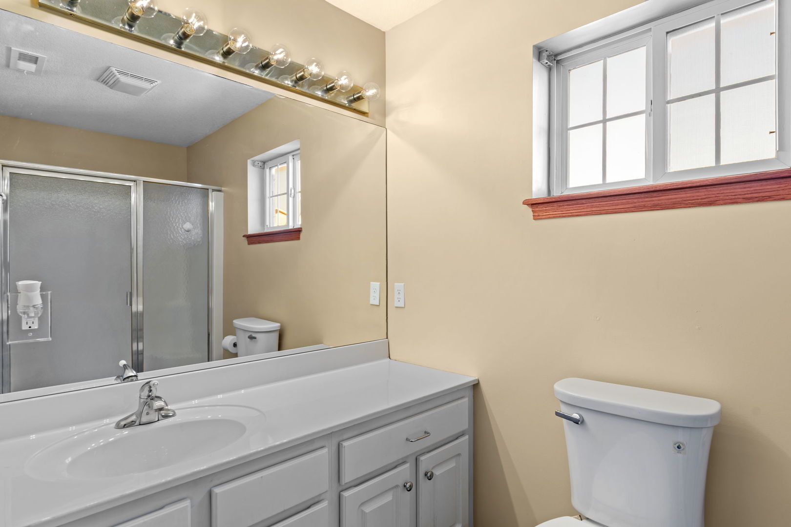 property viewer photo 9
