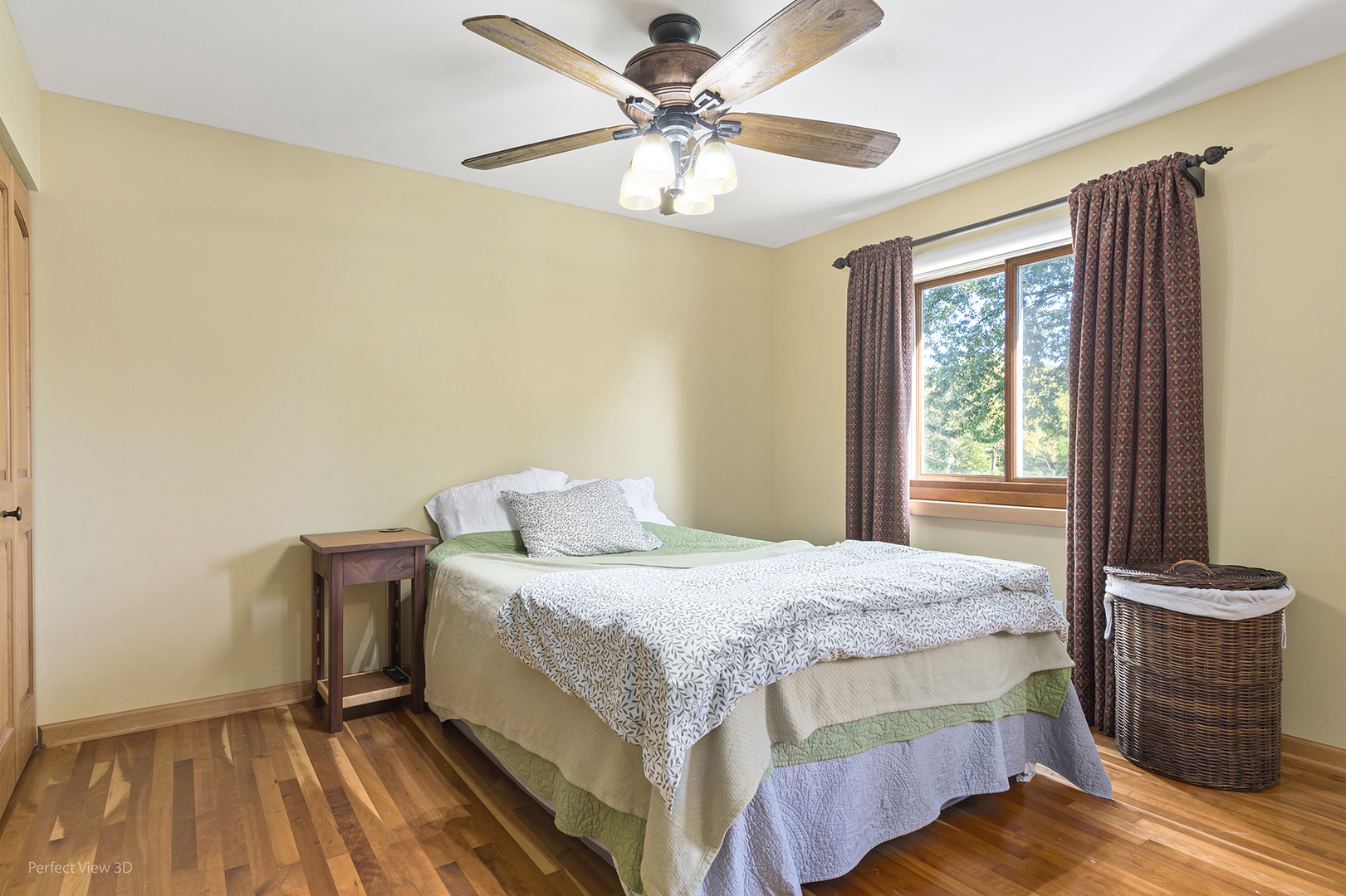 main property photo 11