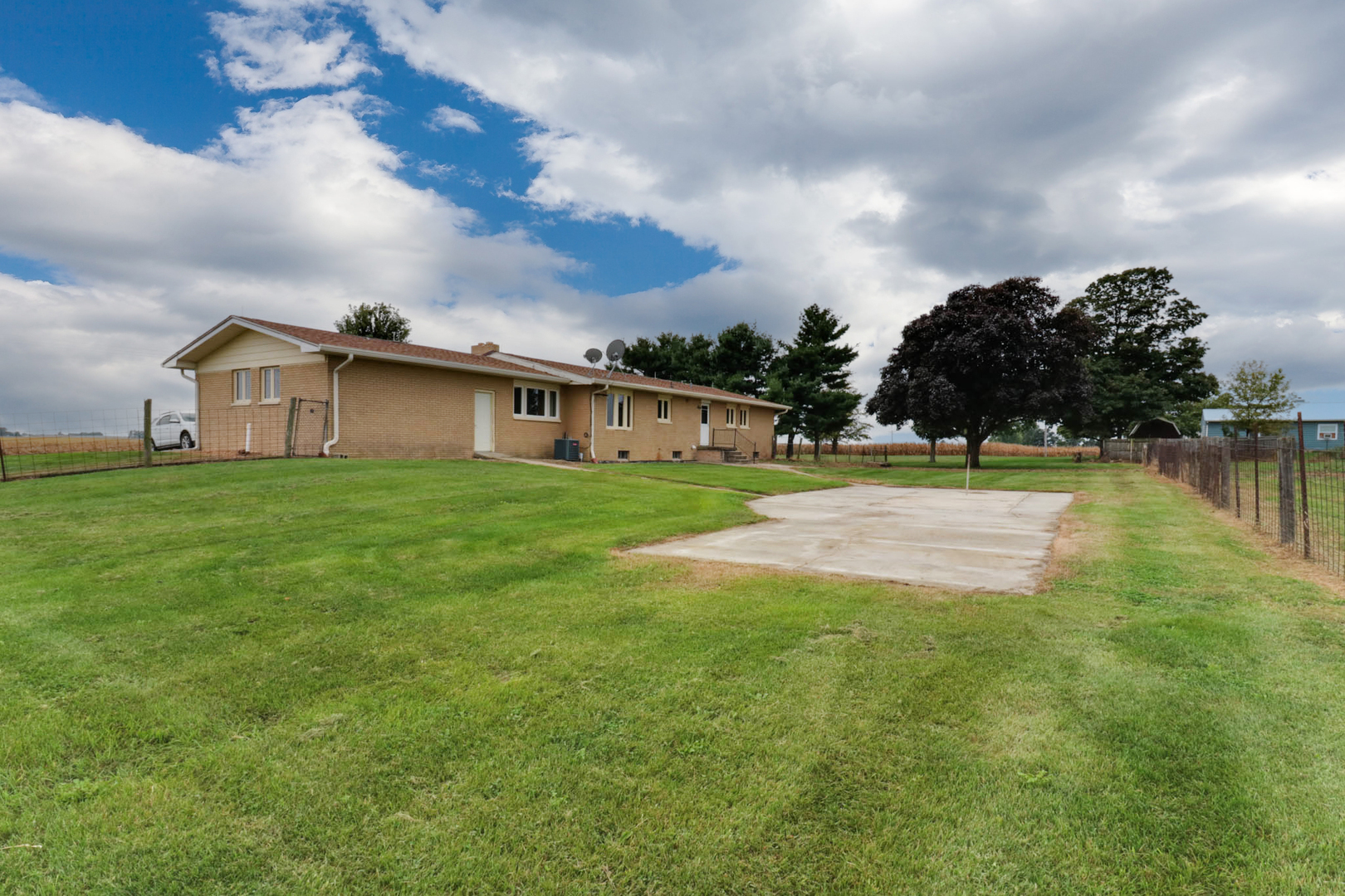 main property photo 22