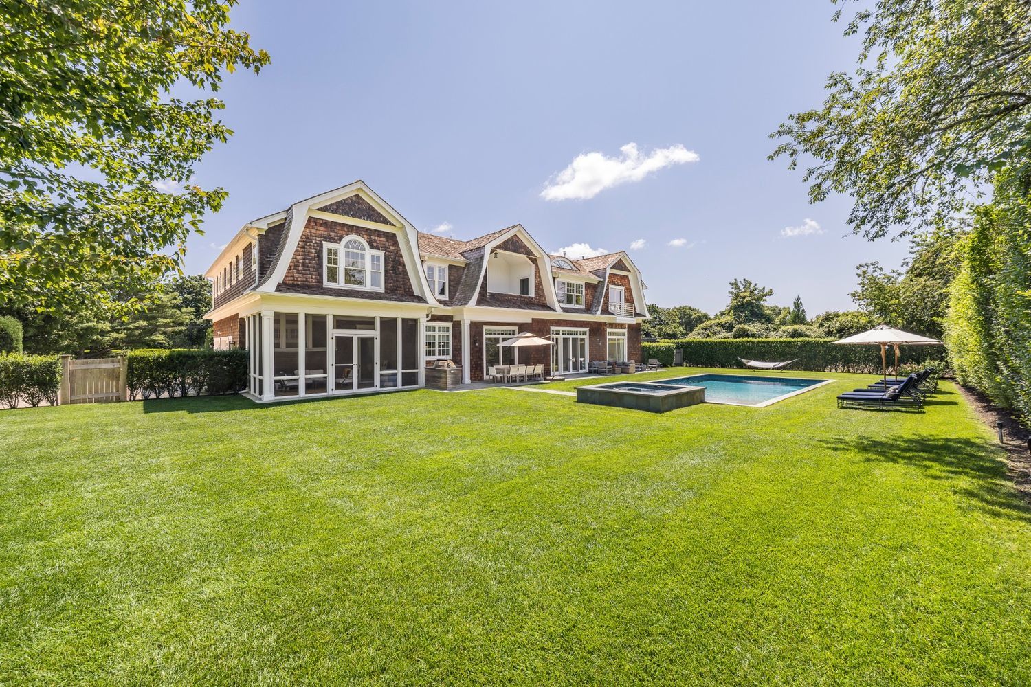 main property photo 0
