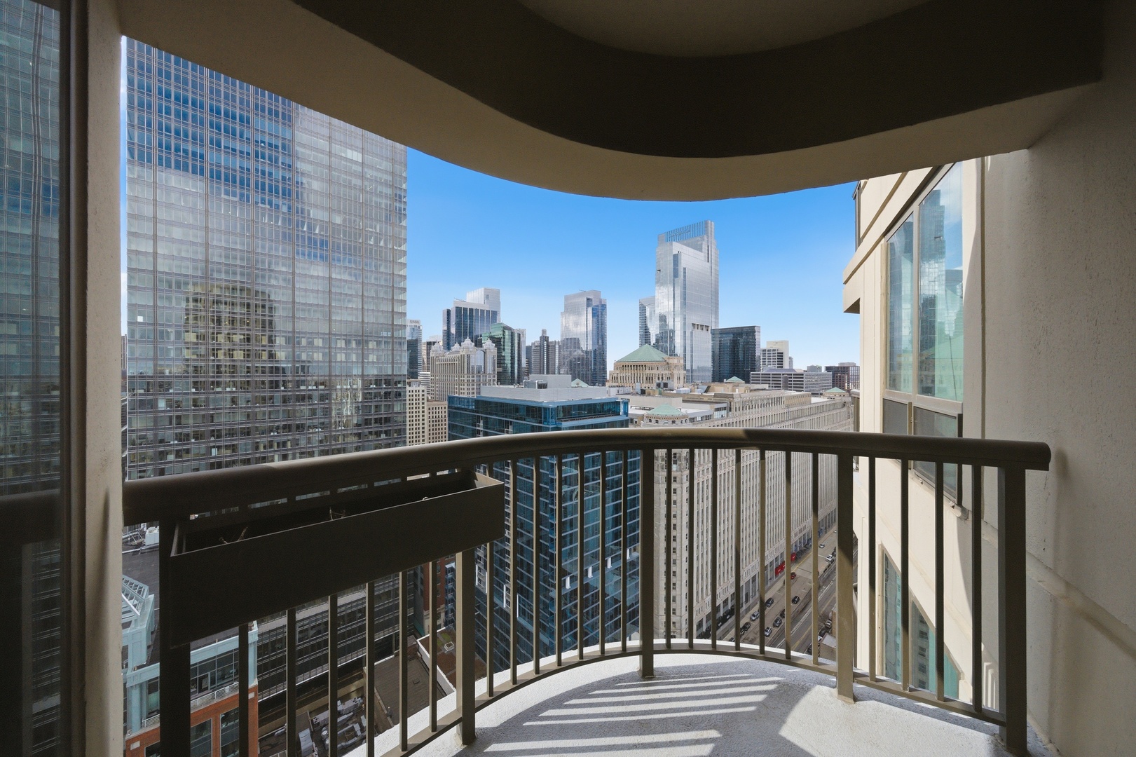 main property photo 14