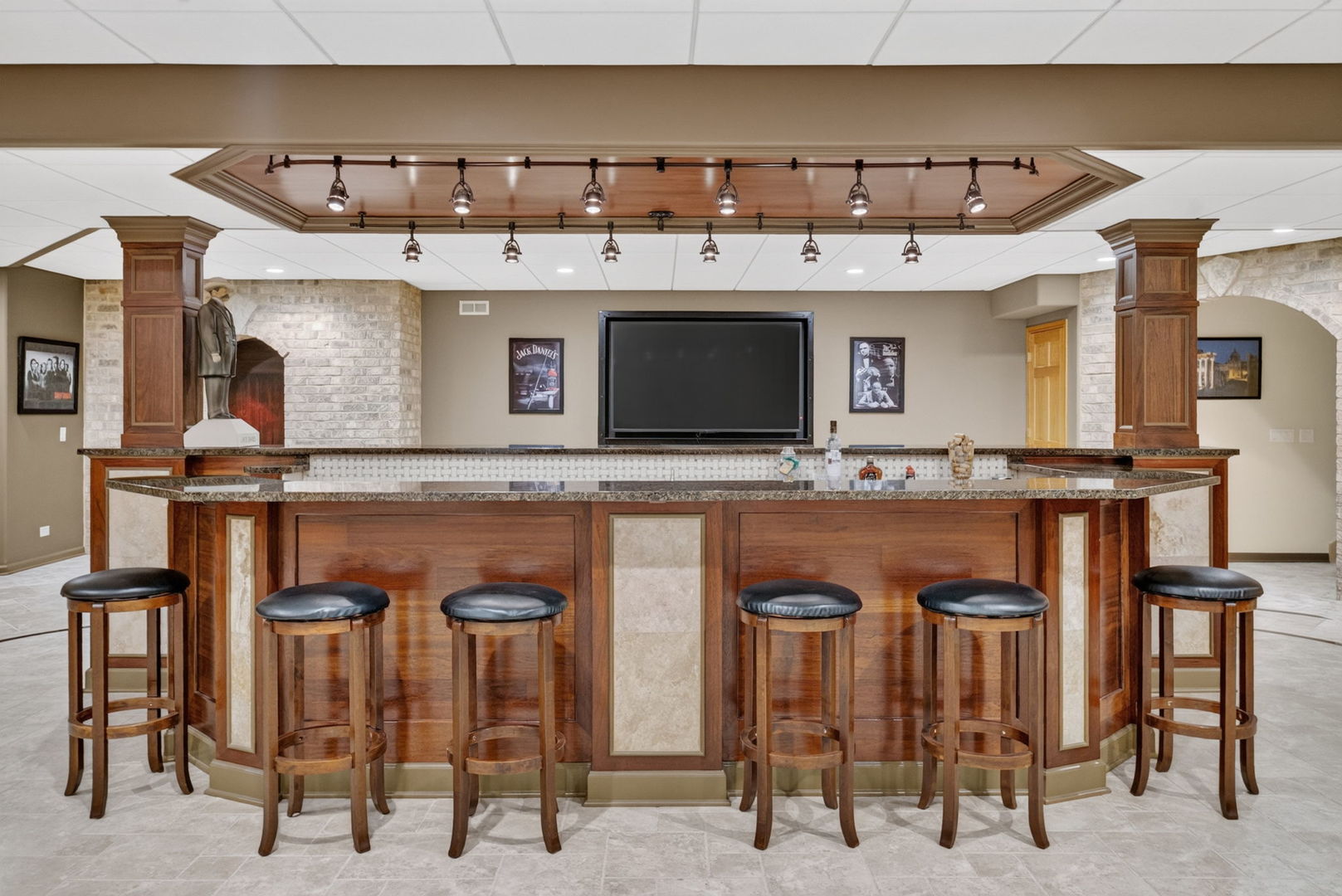 main property photo 82