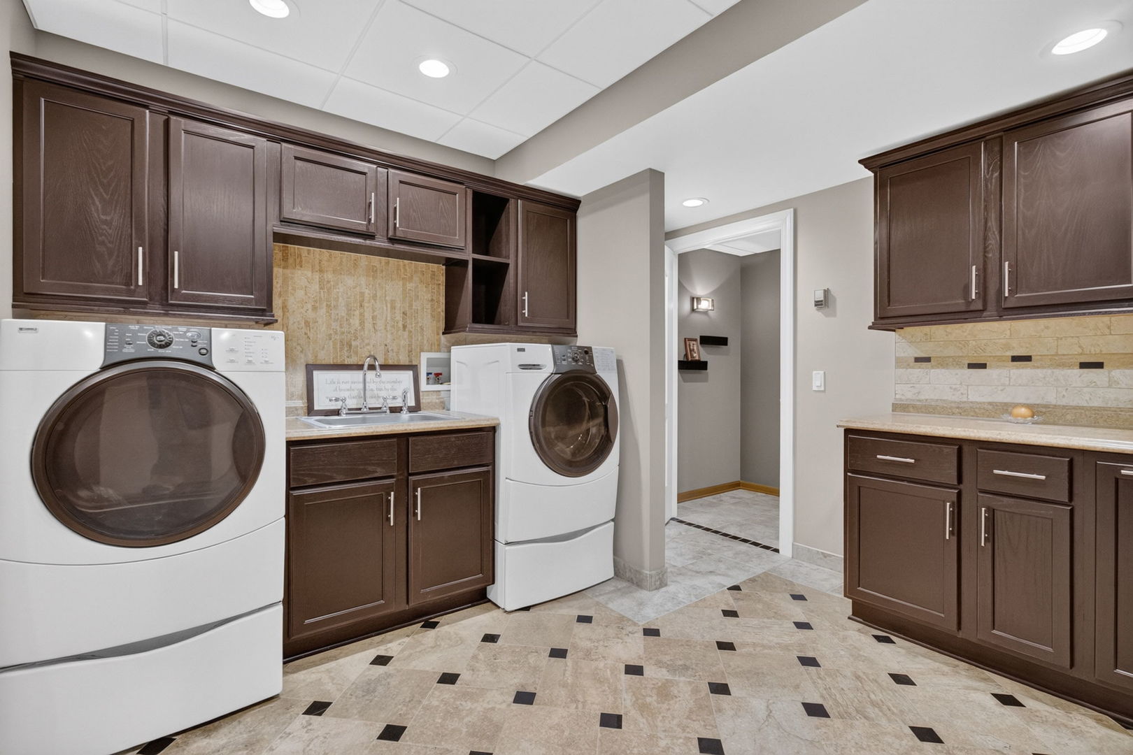 main property photo 95