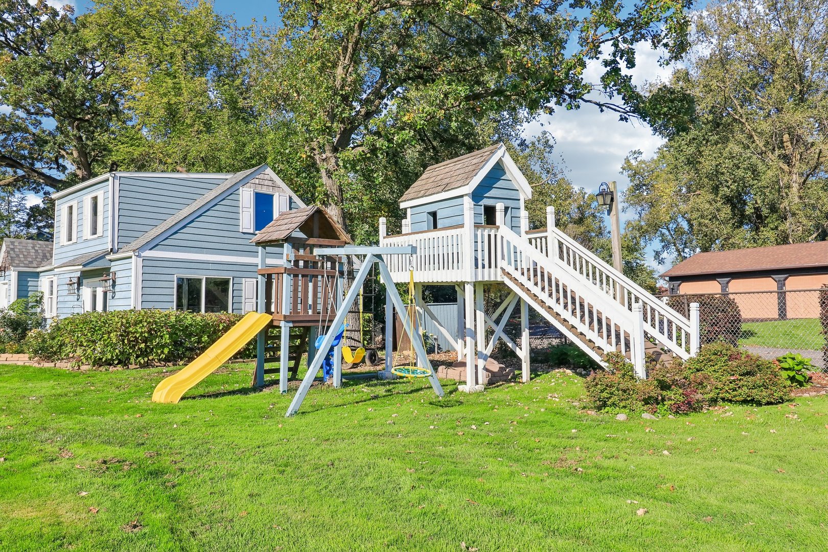 main property photo 75