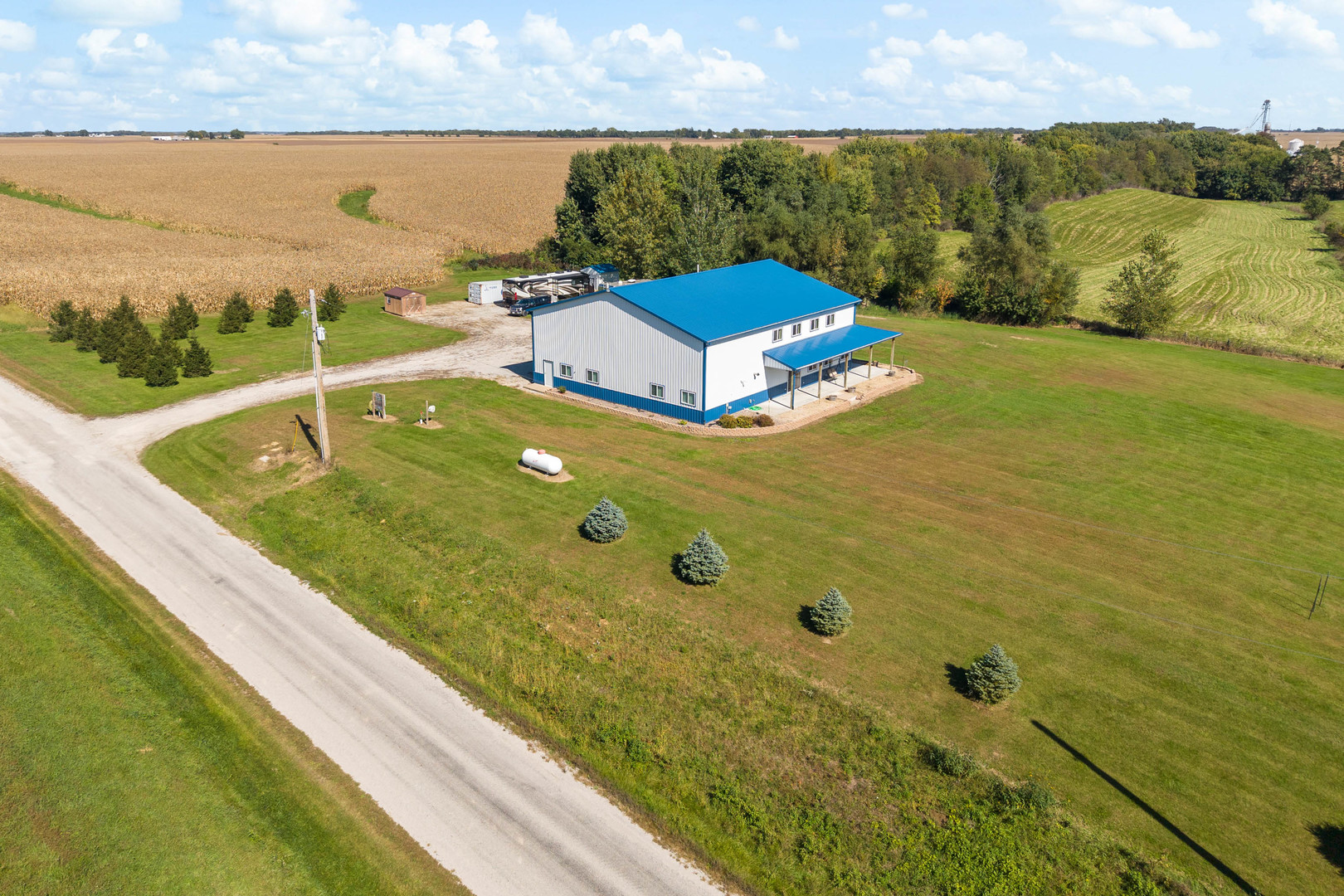 main property photo 45