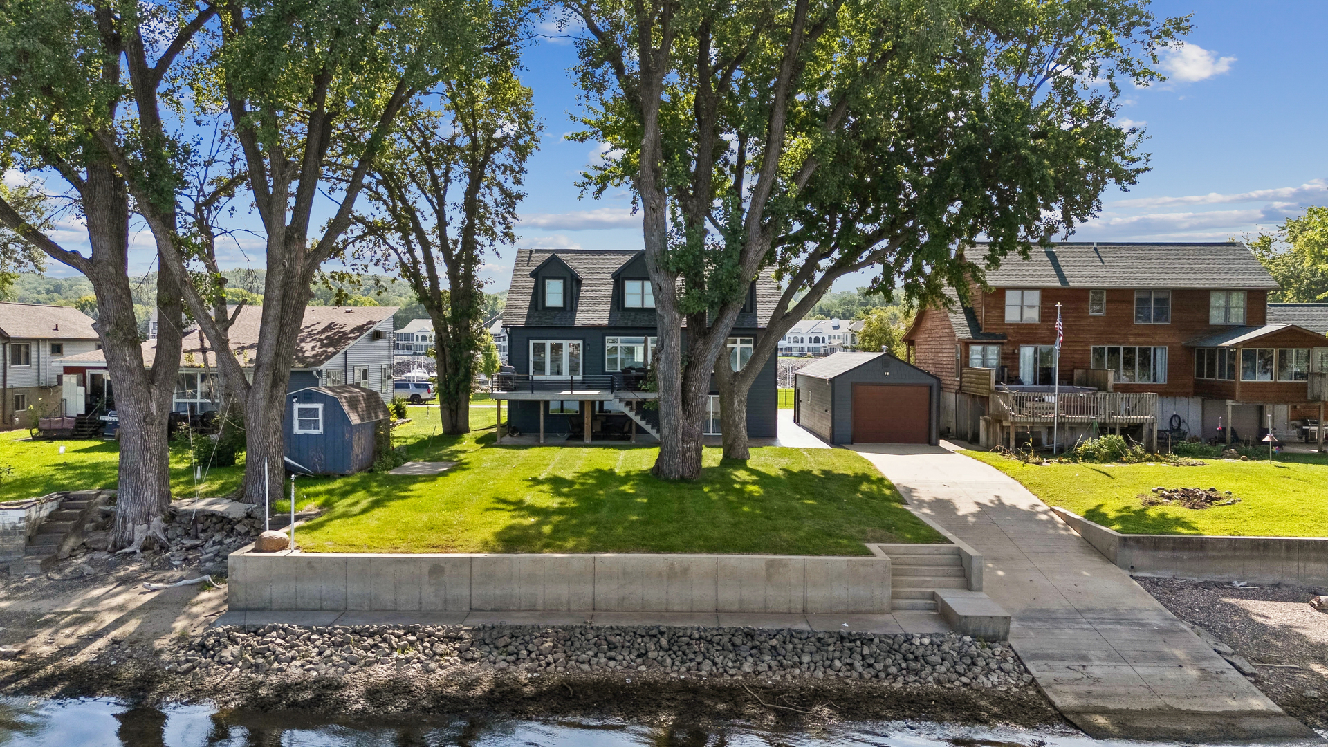 main property photo 28